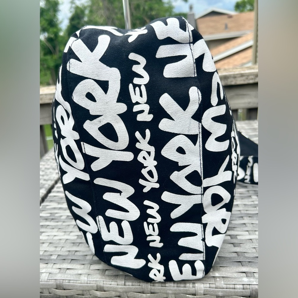 Arkash New York 100% Canvas Crossbody Tote Bag - Picture 7 of 12